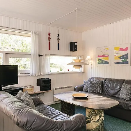 Holiday home Three-bedroom In *